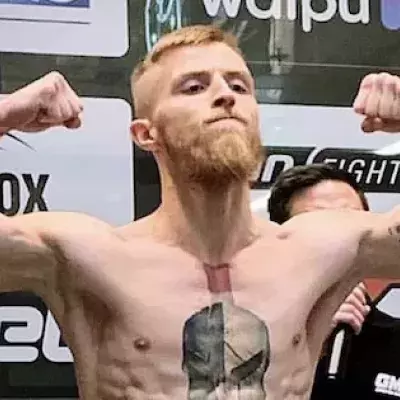 Peinlich oder cool? Deutscher Kämpfer kopiert den Conor McGregor-Style zu 100% (Video)