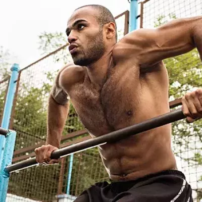 Dein ulitmatives Ziel ist der perfekte Muscle Up? Hier kommt die richtige Technik!