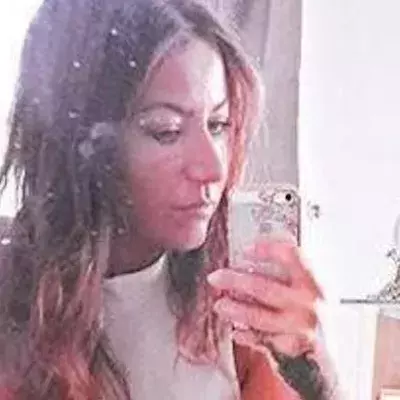 Lehrerin könnte wegen gewagtem Selfie ihren Job verlieren