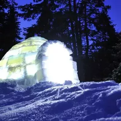 Tim Linhart: Er baut seit 20 Jahren ein Iglu, dessen Inneres etwas Unglaubliches verbirgt...
