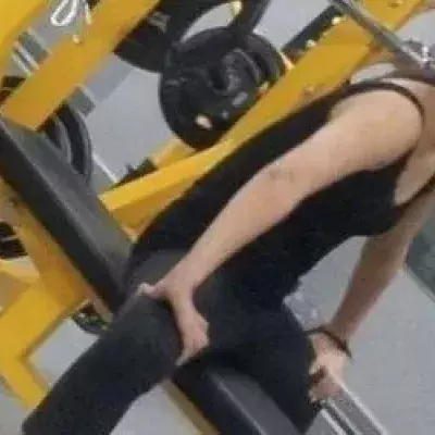 Das Foto von dieser Frau im Fitnessstudio schockiert das Web: Echt gruselig!
