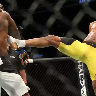 UFC 208: Anderson Silva gewinnt den ersten Kampf seit 5 Jahren gegen Derek Brunson