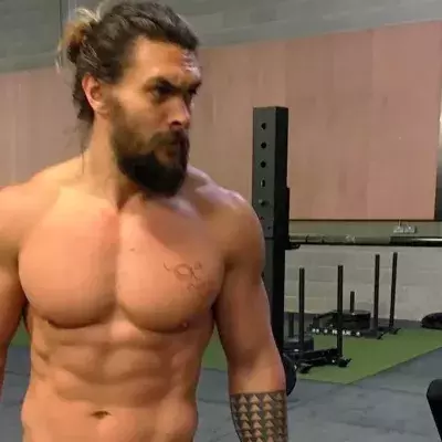Das Wahnsinns-Workout von Jason Momoa für Batman vs. Superman! Danach bist du schlapp!