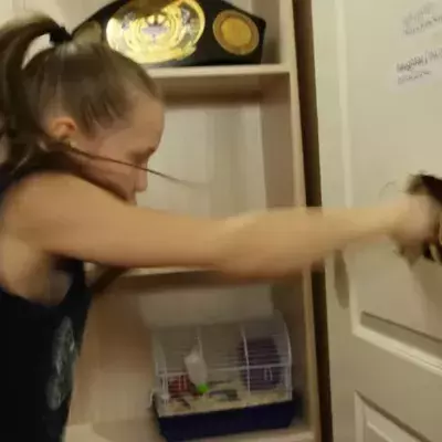 Dieses Box-Wunderkind ist 9 Jahre alt und schafft 221 Schläge in 30 Sekunden