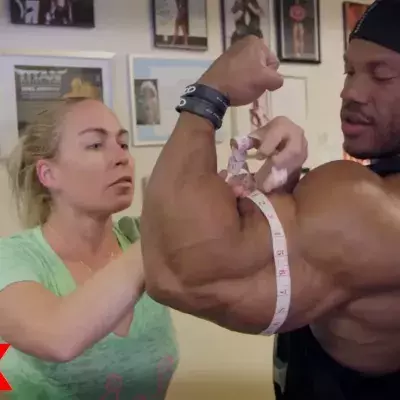 7x Mr. Olympia: Phil Heath misst seinen Armumfang vor und nach dem Training