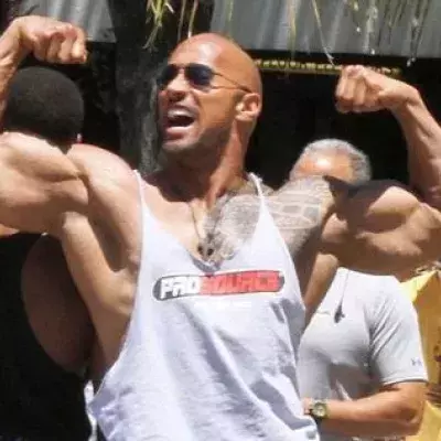 Das People Magazin hat Dwayne Johnson zum Sexiest Man gekürt