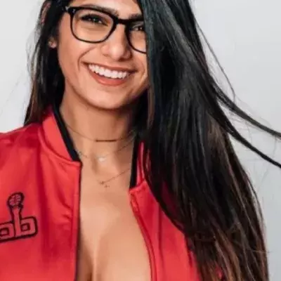 Mia Khalifa: Ihre unglaubliche Verwandlung vom Mauerblümchen zum "Film"-Star