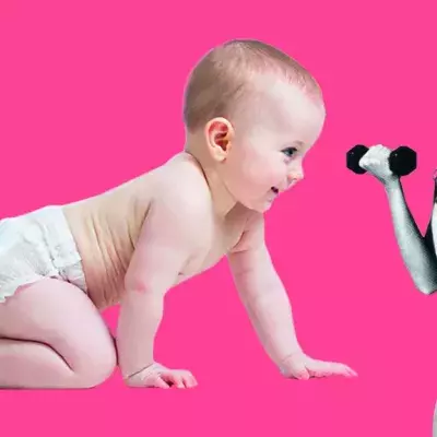 Krabbeln wie ein Baby: der ausgefallene Fitness-Trend
