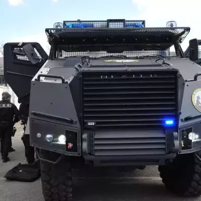 Titus: Dieser gepanzerte LKW der französischen Polizei hat unglaubliche Fähigkeiten!