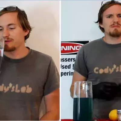 Er trinkt einen Schluck Cyanid und spürt Auswirkungen des Gifts auf seinen Körper