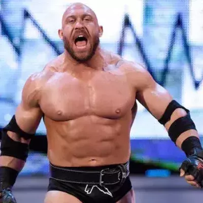 Der ehemalige WWE-Star Ryback geht zur MMA und verhandelt mit Bellator