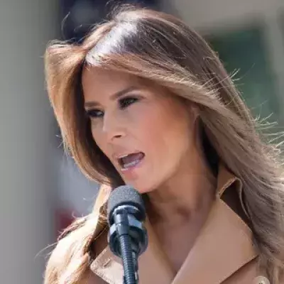 Videoclip aufgetaucht: Lässt Melania Trump hier wirklich alle Hüllen fallen?