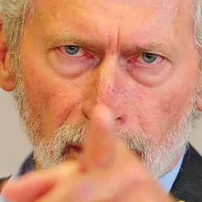 Krise beim FC Bayern: Paul Breitner fällt Uli Hoeneß in den Rücken