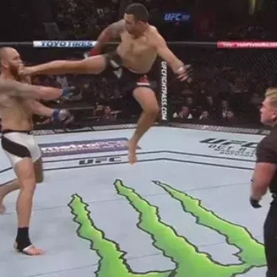 Fabricio Verdumm beeindruckt mit einem High Kick gegen Travis Browne
