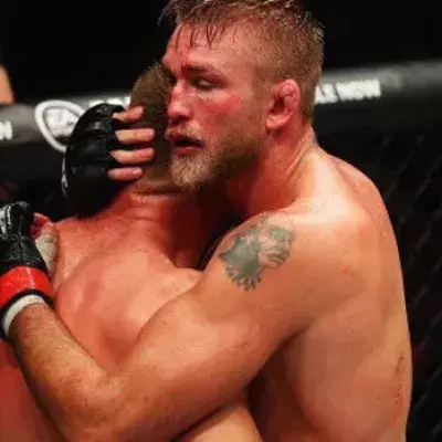 Alexander Gustafsson und Jan Blachowicz teilen nach dem Kampf eine schöne Fair Play-Geste