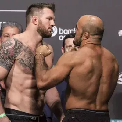 Ryan Bader besiegt Ilir Latifi mit einem Knietritt in Hamburg
