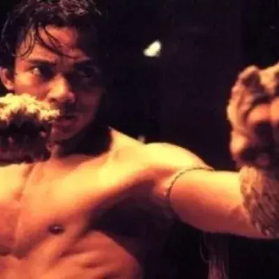 Tony Jaa zeigt in Hong-Kong eine beeindruckende Muay-Boran-Demonstration!