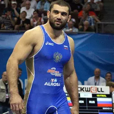 Bilyal Makhov: Der Gewinner von Olympischer Bronze kämpft bald für die UFC