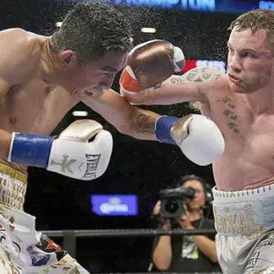 Carl Frampton ist nach einem tollen Kampf gegen Leo Santa Cruz neuer Weltmeister in zwei Gewichtsklassen
