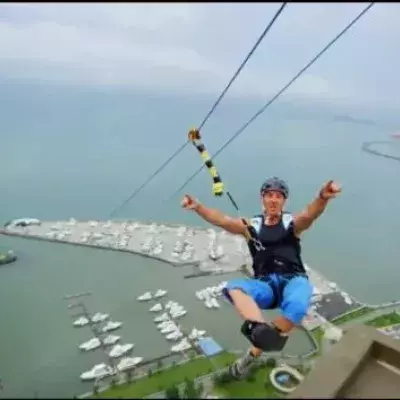 Eine schwindelerregende Fahrt mit der größten Seilbahn der Welt