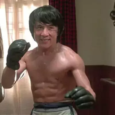 Jackie Chan und Yuen Biao beim Training und während eines legendären Kampfs