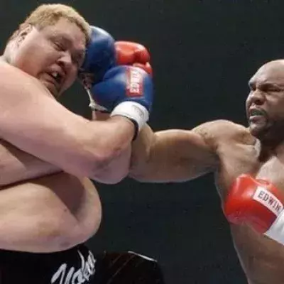 MMA: Bob Sapp beendet seinen Ruhestand und zerstört einen Sumo-Ringer