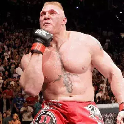 Brock Lesnar feiert sein Comeback bei der UFC 200 und kämpft gegen Mark Hunt!