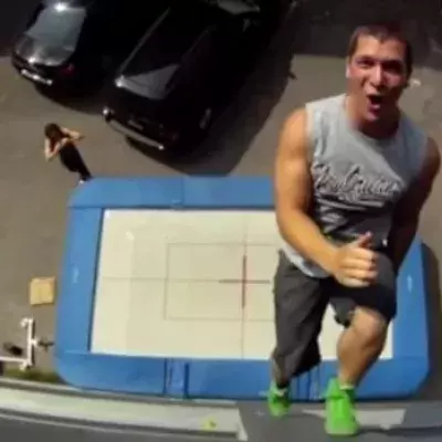 Trampoline Wall: Wenn ein außergewöhnlicher Athlet die Schwerkraft herausfordert