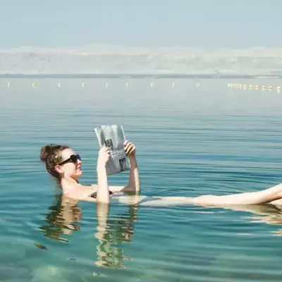Baden im Toten Meer: Regeln beachten, sonst droht Lebensgefahr!