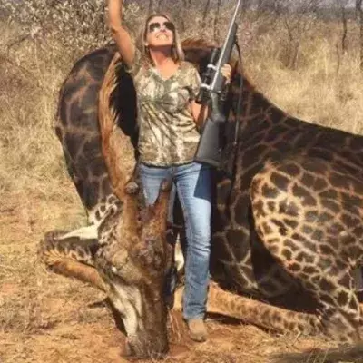 US-Jägerin tötet Giraffe und sorgt für Entsetzen