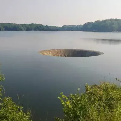 Dieser Stausee hat einen spektakulären Stöpsel