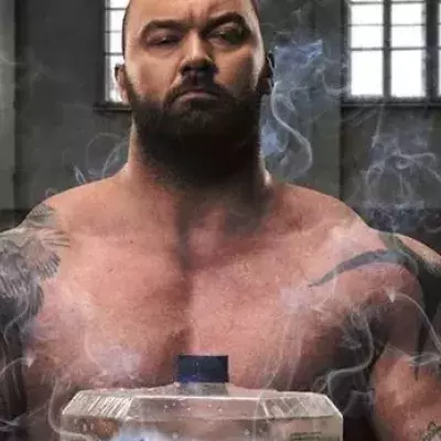 Hafthór Björnsson "The Mountain" aus "Game of Thrones" stellt sein neues Getränk vor, das perfekt zu ihm passt