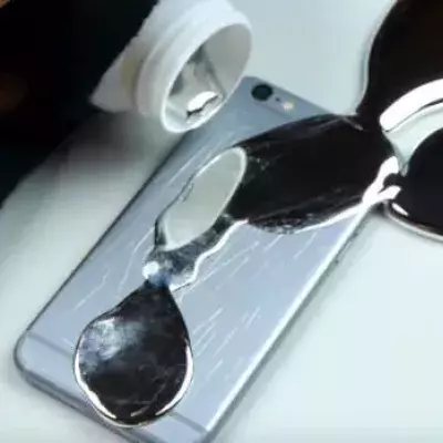 Er gießt Gallium auf sein iPhone 6, die Schäden sind unglaublich