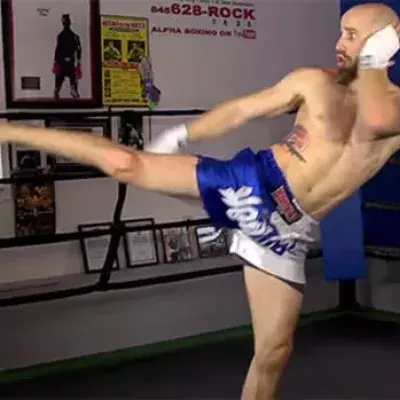 Muay Thai: Was muss man bei einem Drehkick beachten?