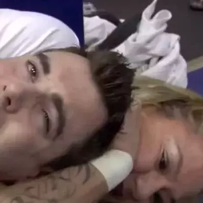 MMA: Diese Kämpferin erwürgt einen Journalisten innerhalb von 3 Sekunden