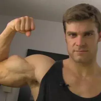 Hometraining! Trainieren Sie den Bizeps in den eigenen 4 Wänden