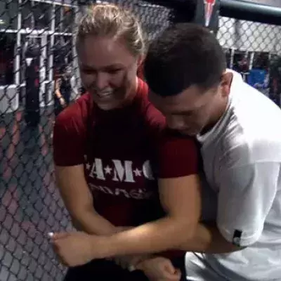 Ronda Rousey trainiert mit dem MMA-Kämpfer Nick Diaz