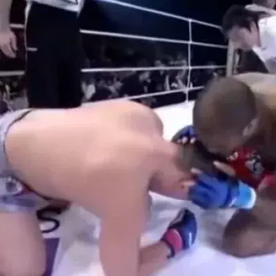 Fairplay nach einem K.o. bei der MMA