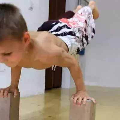 Dieser 5-Jährige ist zweifellos das stärkste Kind der Welt!