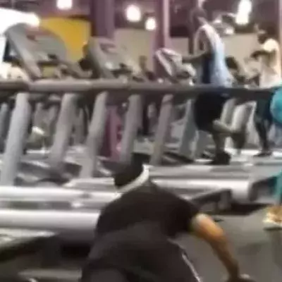 Laufband + junge Schönheit = Lustiger Fail