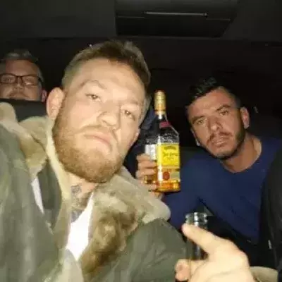 UFC: Was hat Conor McGregor kurz vor seinem Angriff auf Khabib Nurmagomedov gemacht?