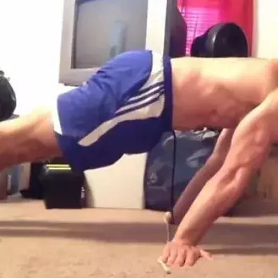 Wie geht die perfekte Plank?