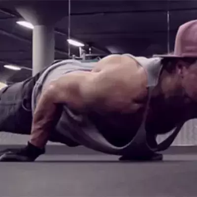Lernen Sie hier die Plank!