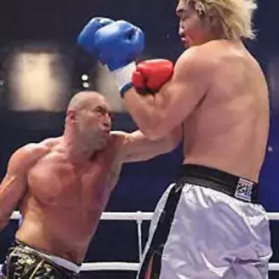 Wenn sich Jerome Le Banner mit dem Riesen Hong-Man Choi misst