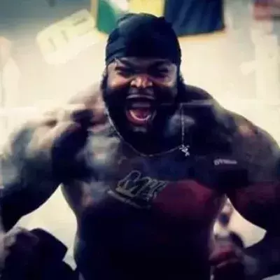 Training: Lernt Keven Washington kennen, den Mann, den sie Hulk nennen!