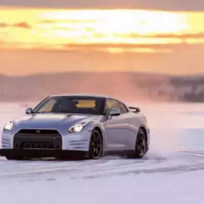 Nissan GT-R : Preis, Technische Daten: Das Straßenmonster im Video