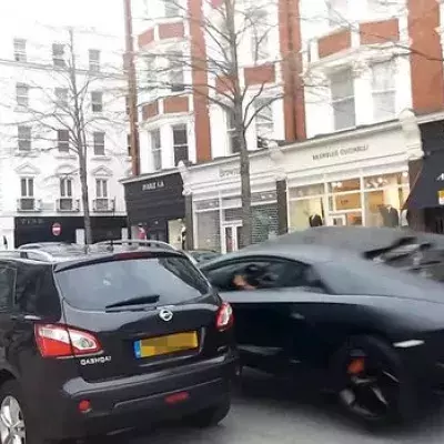 Lamborghini sorgt für Mega-Crash mitten in London