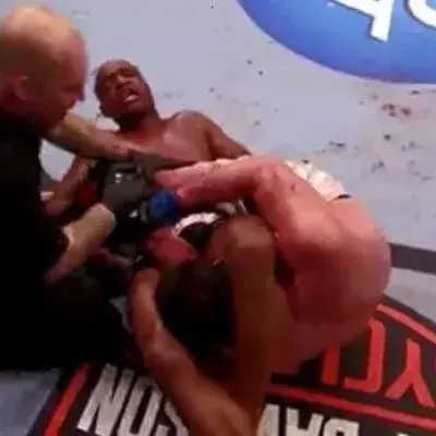 MMA: Die gewaltigste Submission-Technik der Geschichte von Anderson Silva