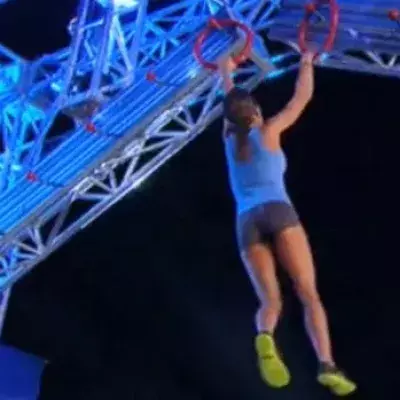 American Ninja Warrior: Die schöne Kacy Catanzaro ist die erste und einzige Frau, die das Finale erreicht