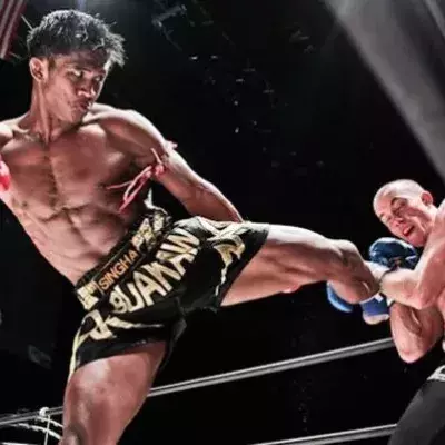 Er ist die Kriegsmaschine des Muay Thai!